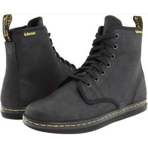 Dr Martens Airwair shoreditch boots